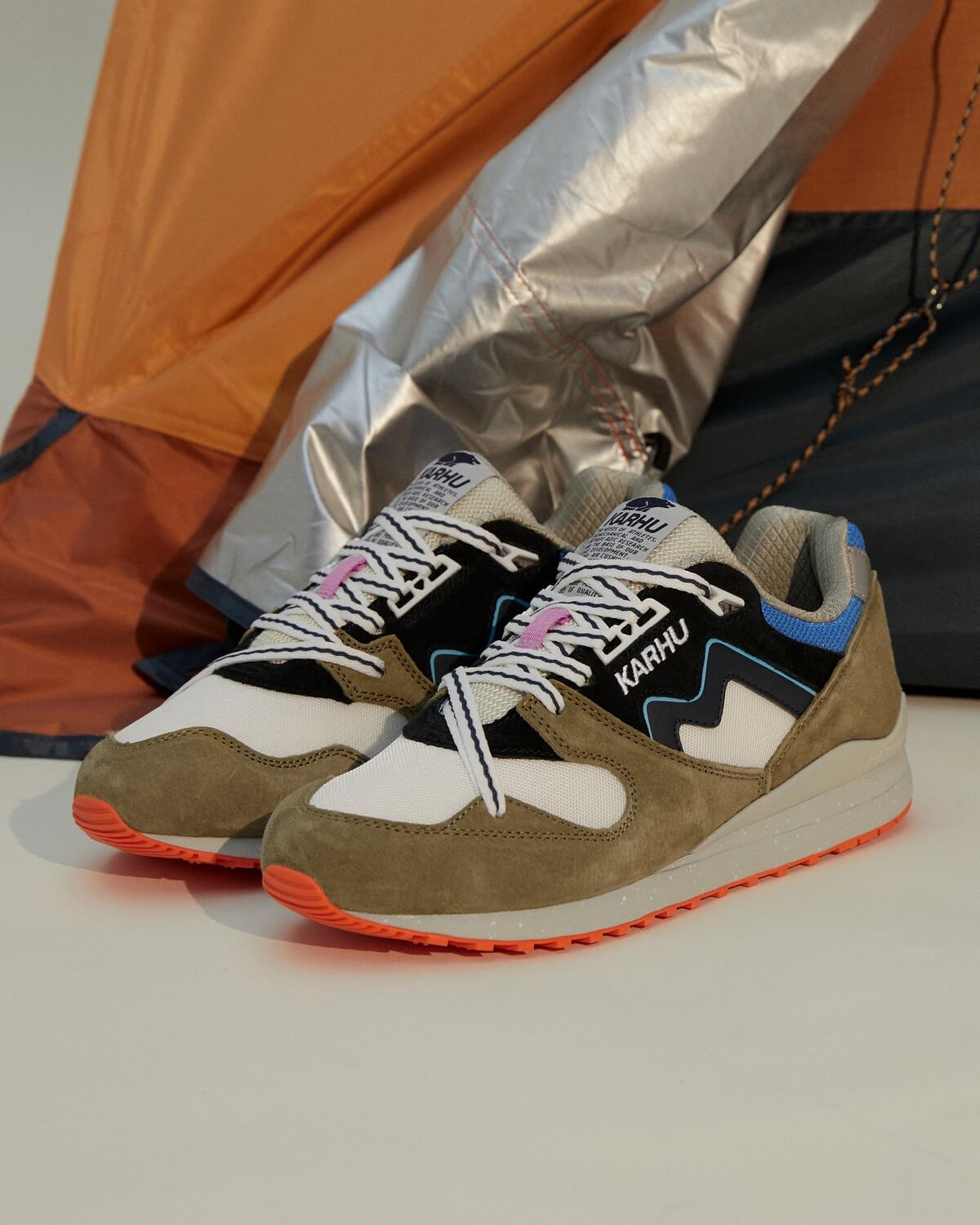 Karhu Synchron Classic "Forest Rules" - Green Moss/ India Ink - F802677
