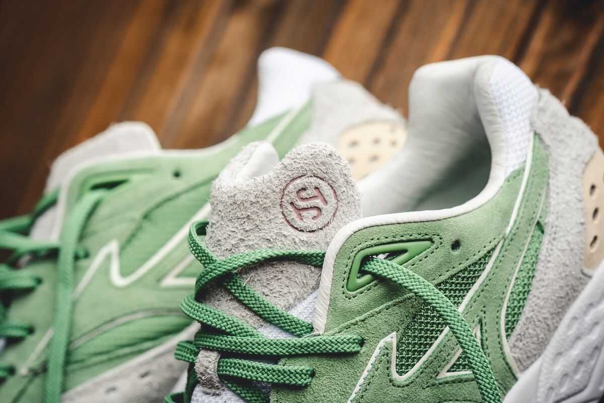Mizuno x Hikmet Sugoer Contender "Snowdrop" - Whity Onyx / Green Moss / Antique Moss- D1GD222401