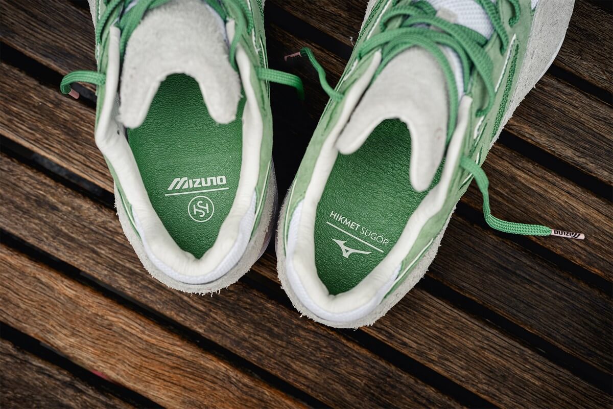 Mizuno x Hikmet Sugoer Contender "Snowdrop" - Whity Onyx / Green Moss / Antique Moss- D1GD222401