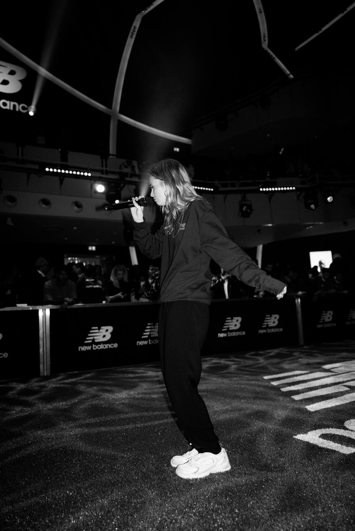 New Balance stellt im Deutschen Theater München neuen Furon 7 und Tekela 4 vor