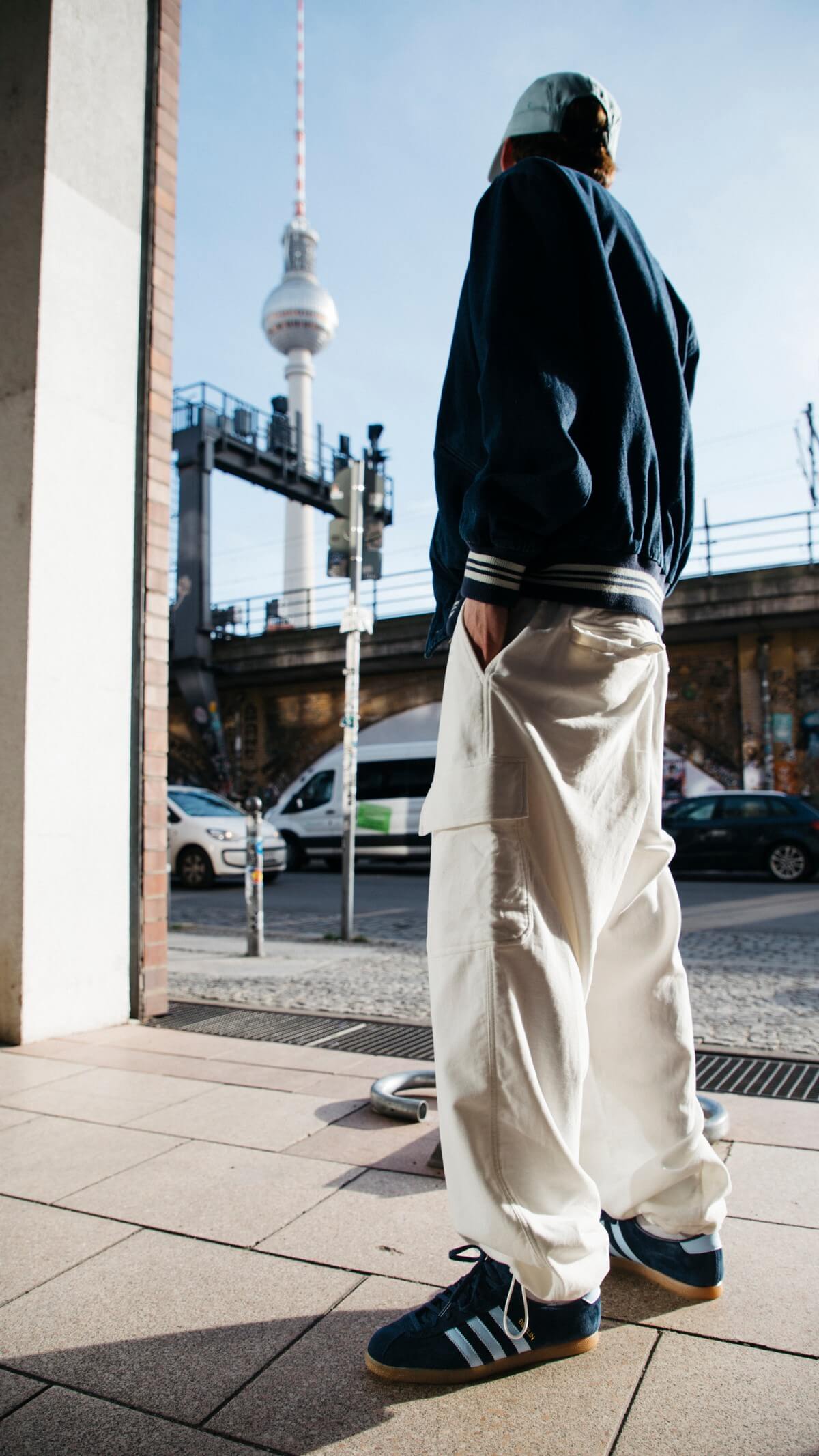 adidas Originals Berlin - Collegiate Navy / Vision Blue / Off White - GY7446