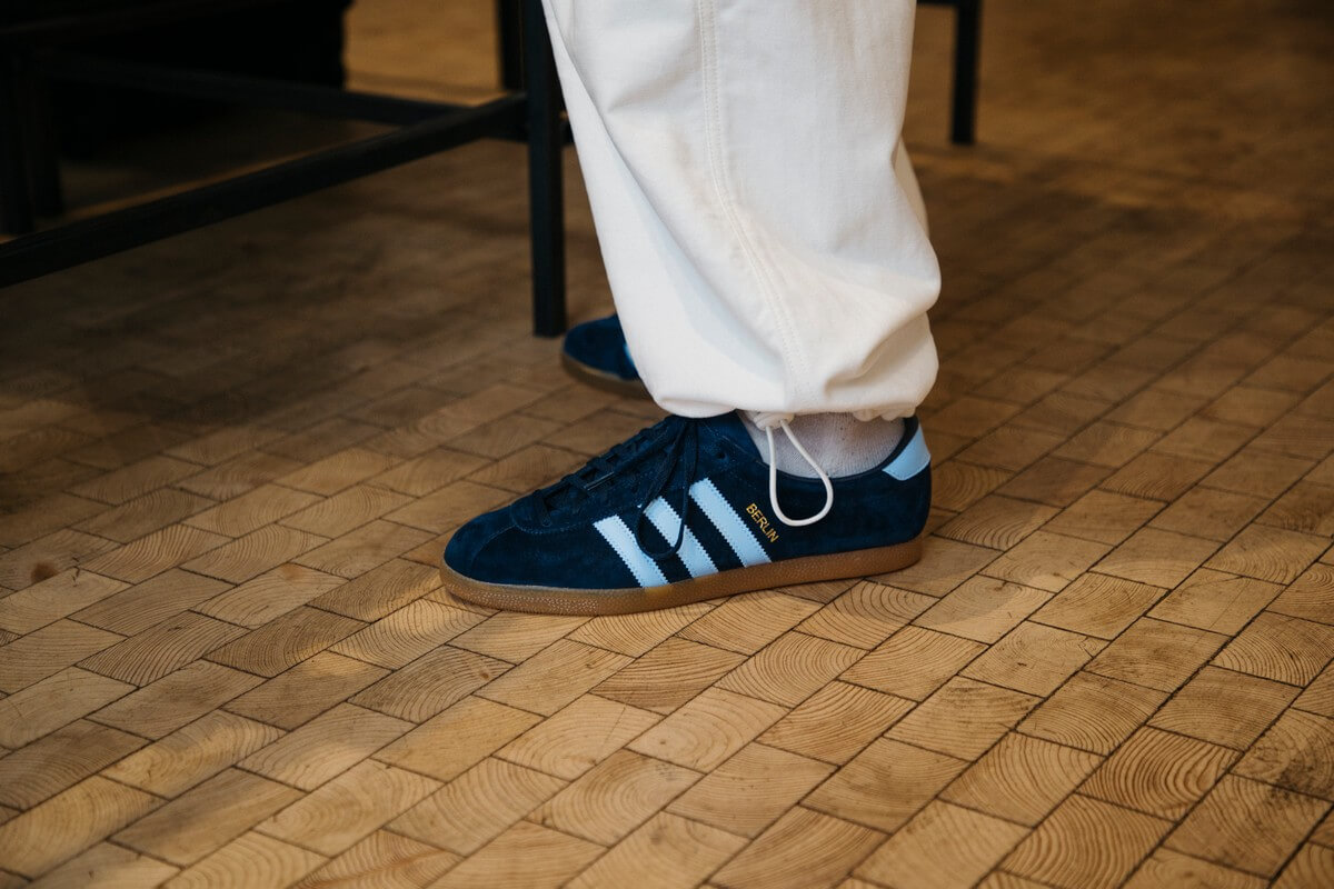 adidas Originals Berlin - Collegiate Navy / Vision Blue / Off White - GY7446