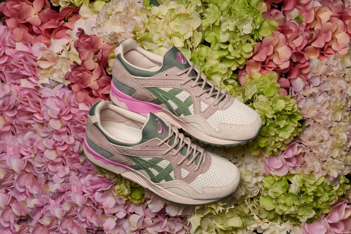 ASICS SportStyle Gel-Lyte V "Spring in Japan" - Cream / Slate Grey - 1201A822-102