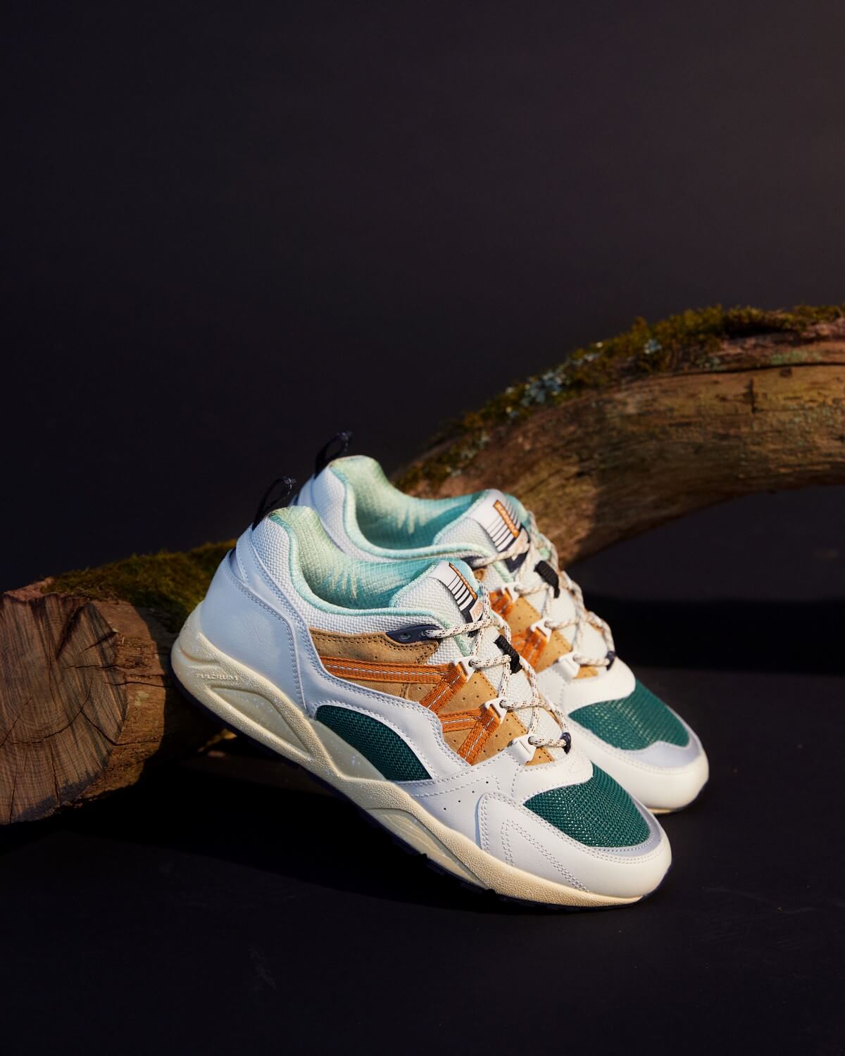 Karhu "Forst Rules" Pack - Fusion 2.0 - Lily White / Nugget - F804144