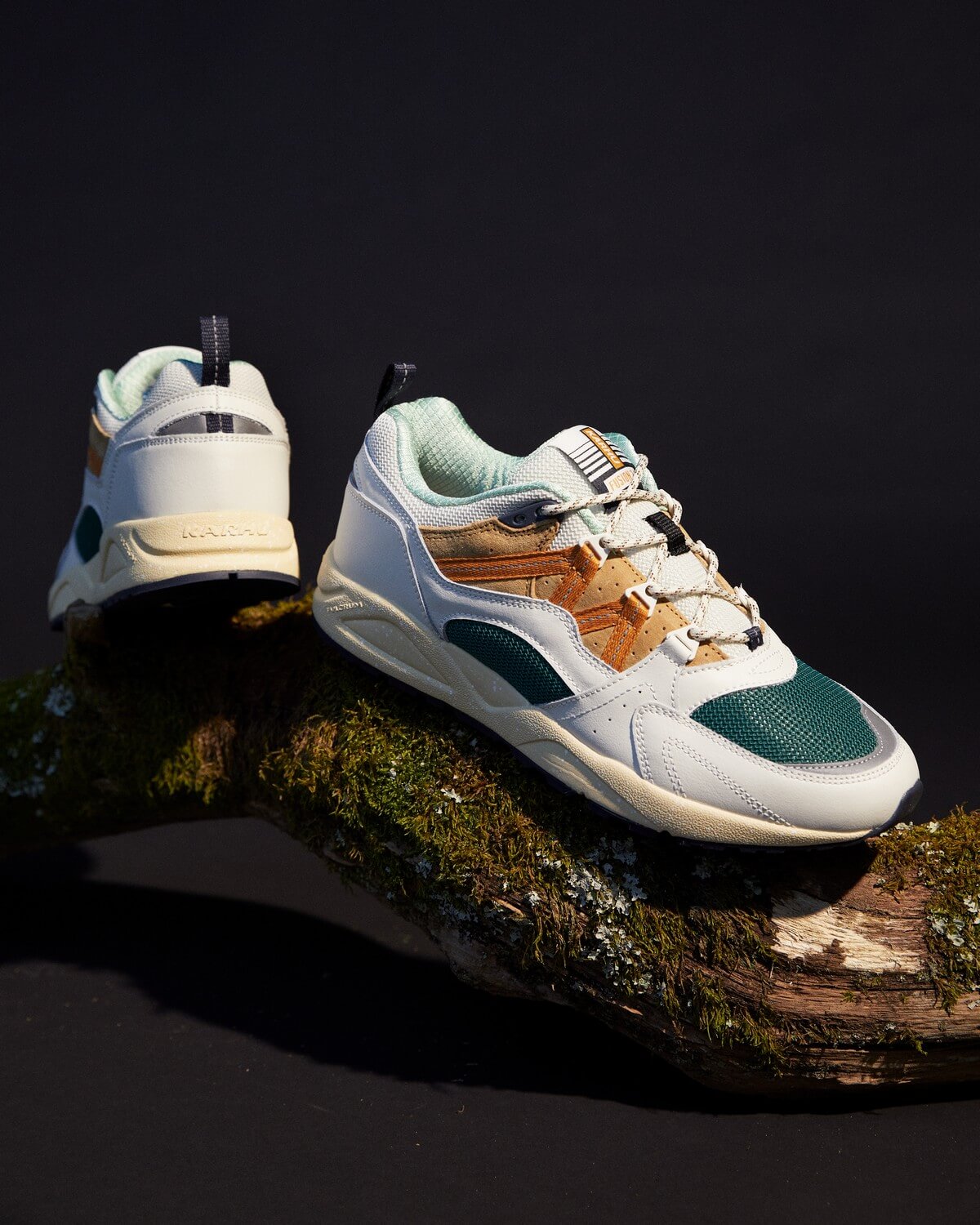 Karhu "Forst Rules" Pack - Fusion 2.0 - Lily White / Nugget - F804144