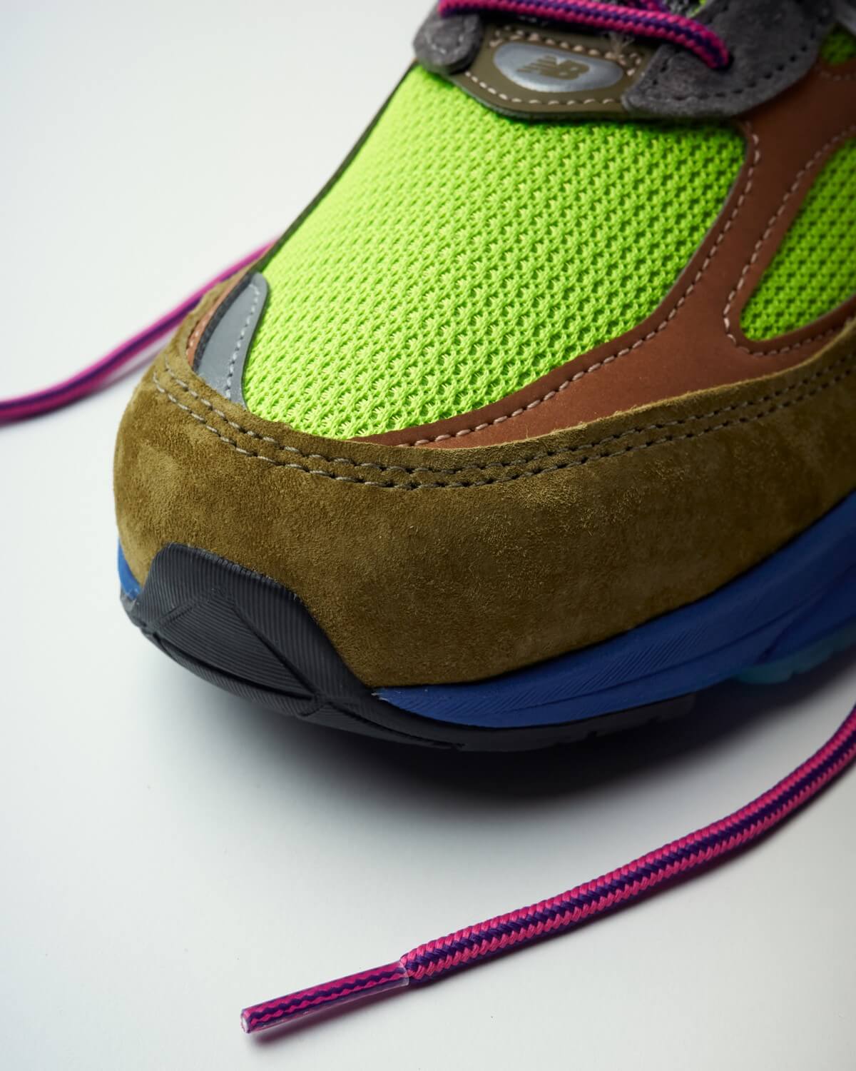 New Balance x Action Bronson 990v6 "Baklava"