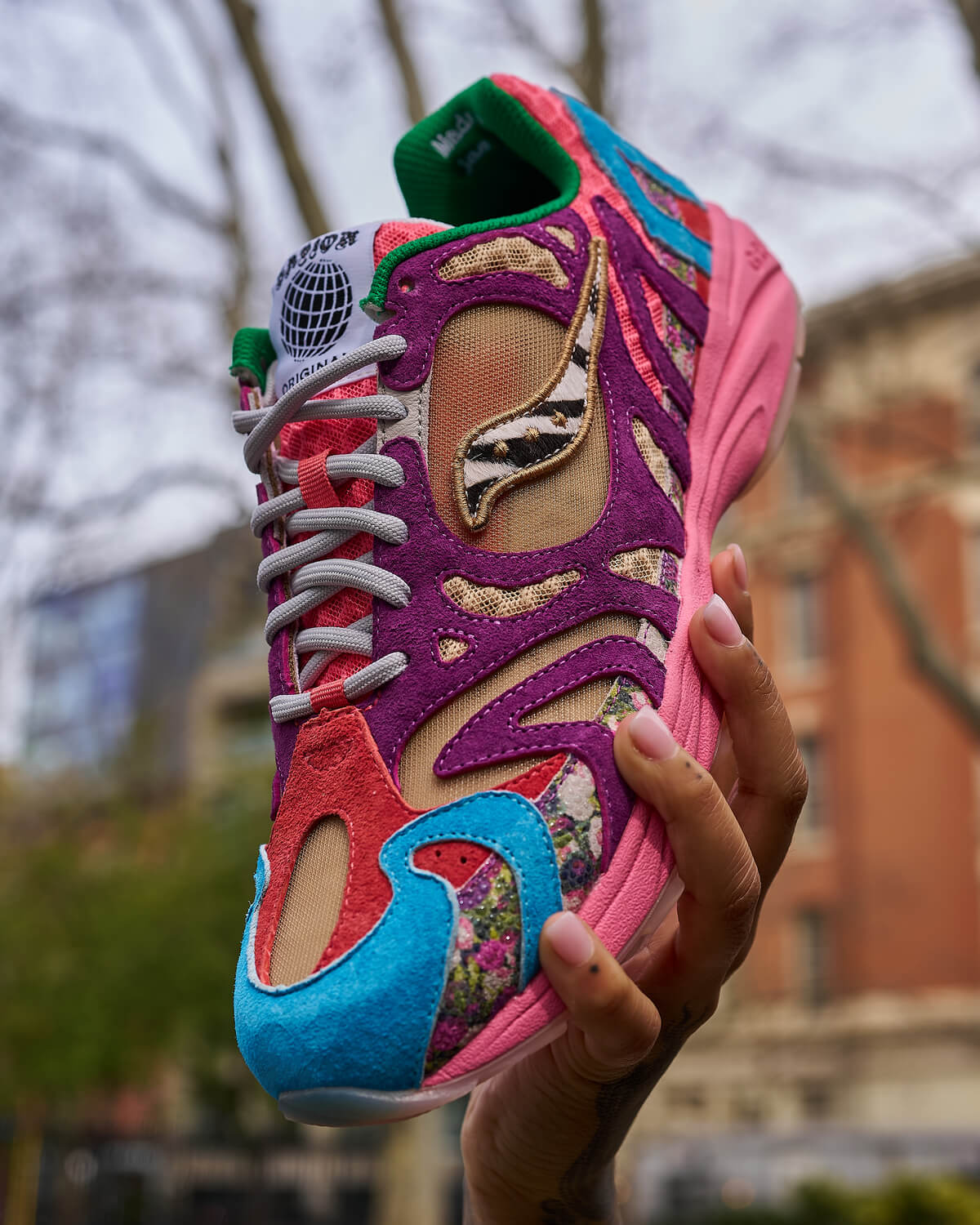 Saucony Originals x Jae Tips Grid Azura 2000 „Remember Who Fronted“