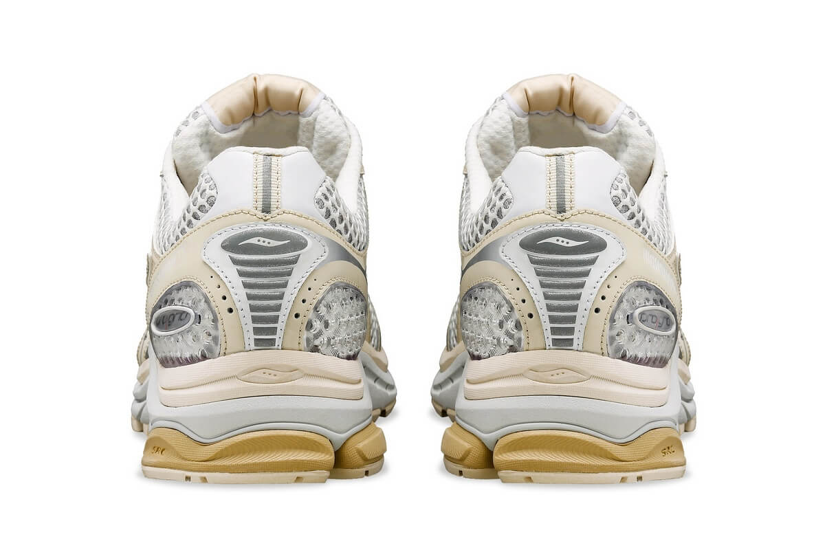 Saucony x Highsnobiety - Pro Grid Triumph 4 - Cream/White - S70821-1
