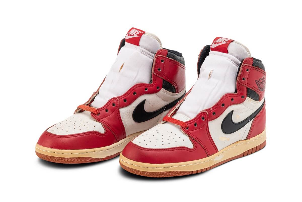 Nike Air Jordan 1 "Nike Wings Logo" - 1985
