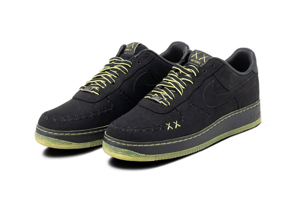 Nike x KAWS Air Force 1 Low