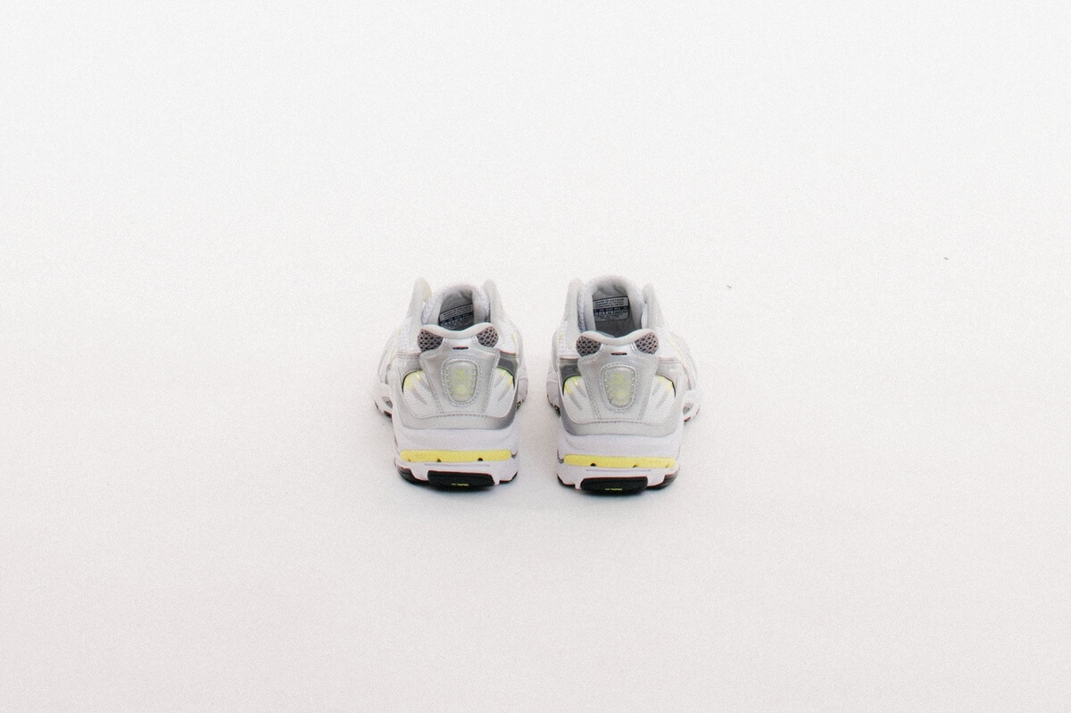 Mizuno Wave Rider 10 "Metallic Pack" - White / Sunnylime / Silver - D1GA2104-11