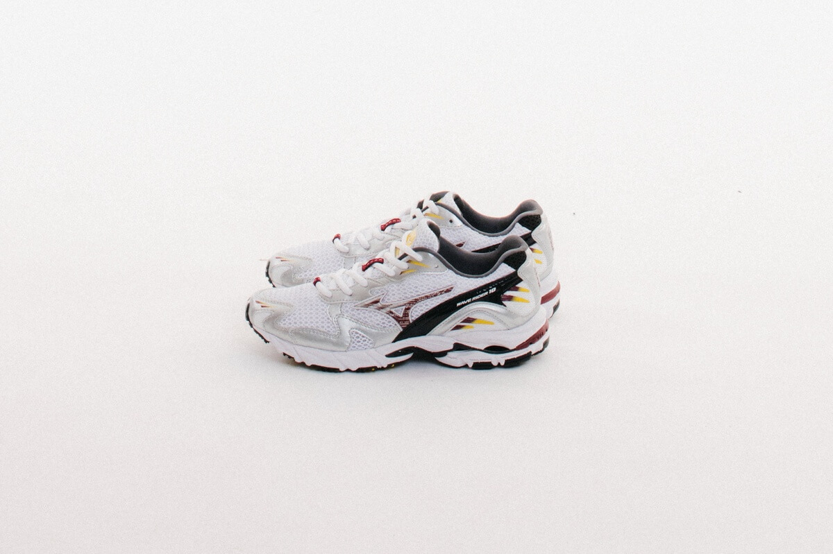 Mizuno Wave Rider 10 "Metallic Pack" - White / Cabernet / Silver - D1GA2104-10