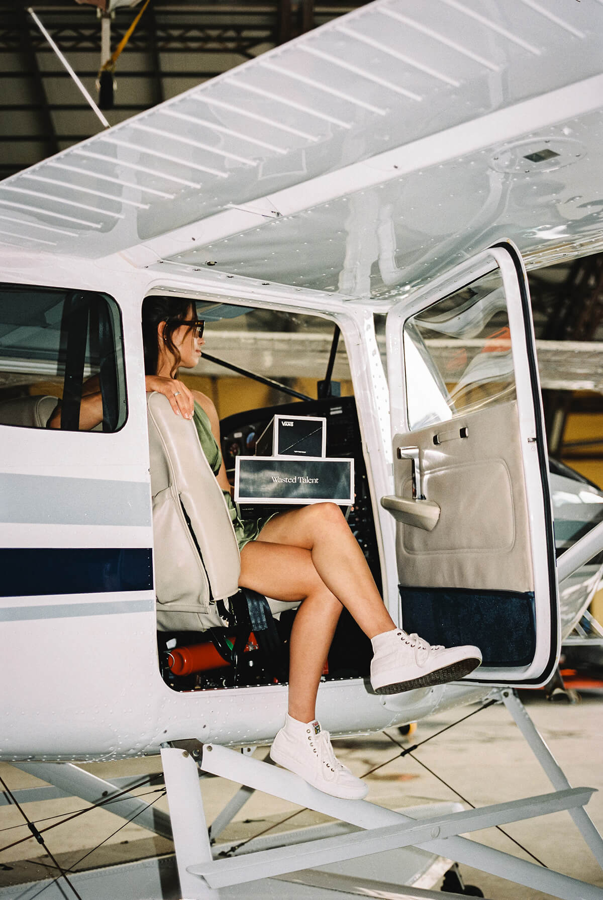 Vans x Wasted Talent Sk8-Hi 38 Decon VR3 - White - VN0A4BX6JVY