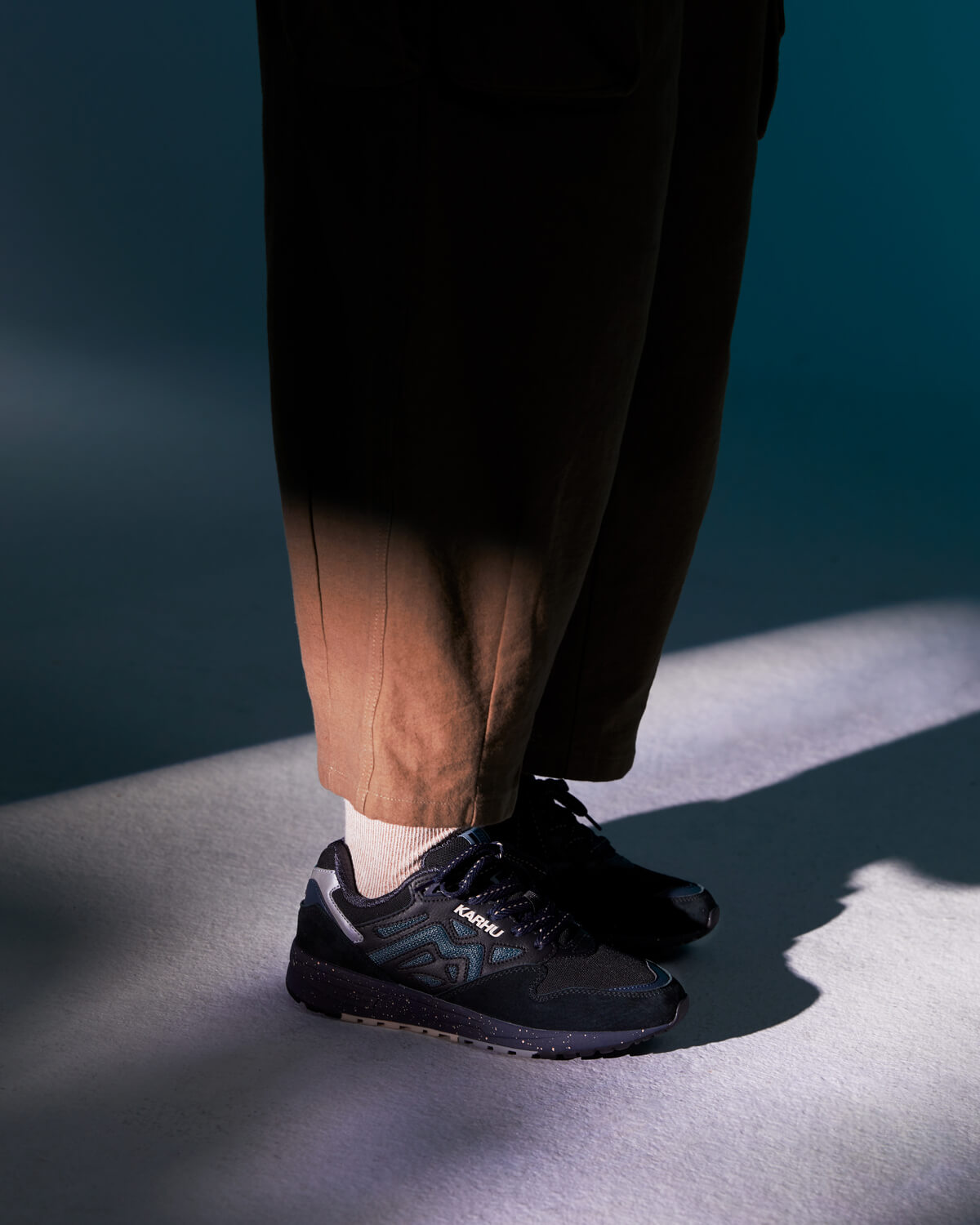 Karhu Legacy 96 - Jet Black / Stormy Weather - F806056