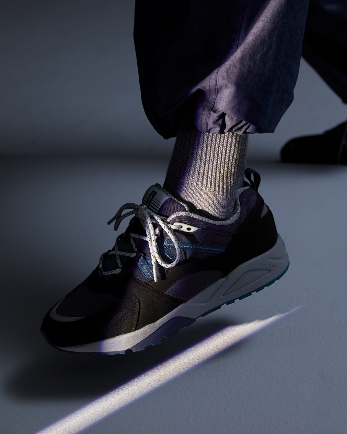 Karhu Fusion 2.0 - Jet Black / Deep Lagoon - F804153