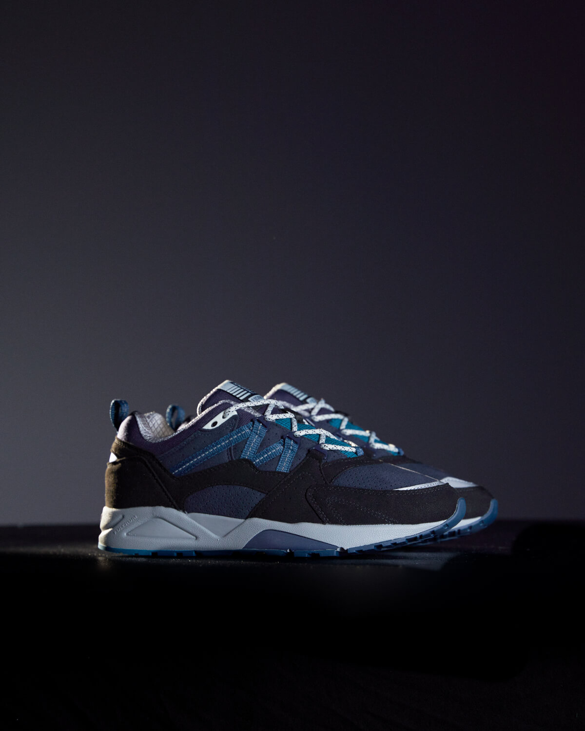 Karhu Fusion 2.0 - Jet Black / Deep Lagoon - F804153