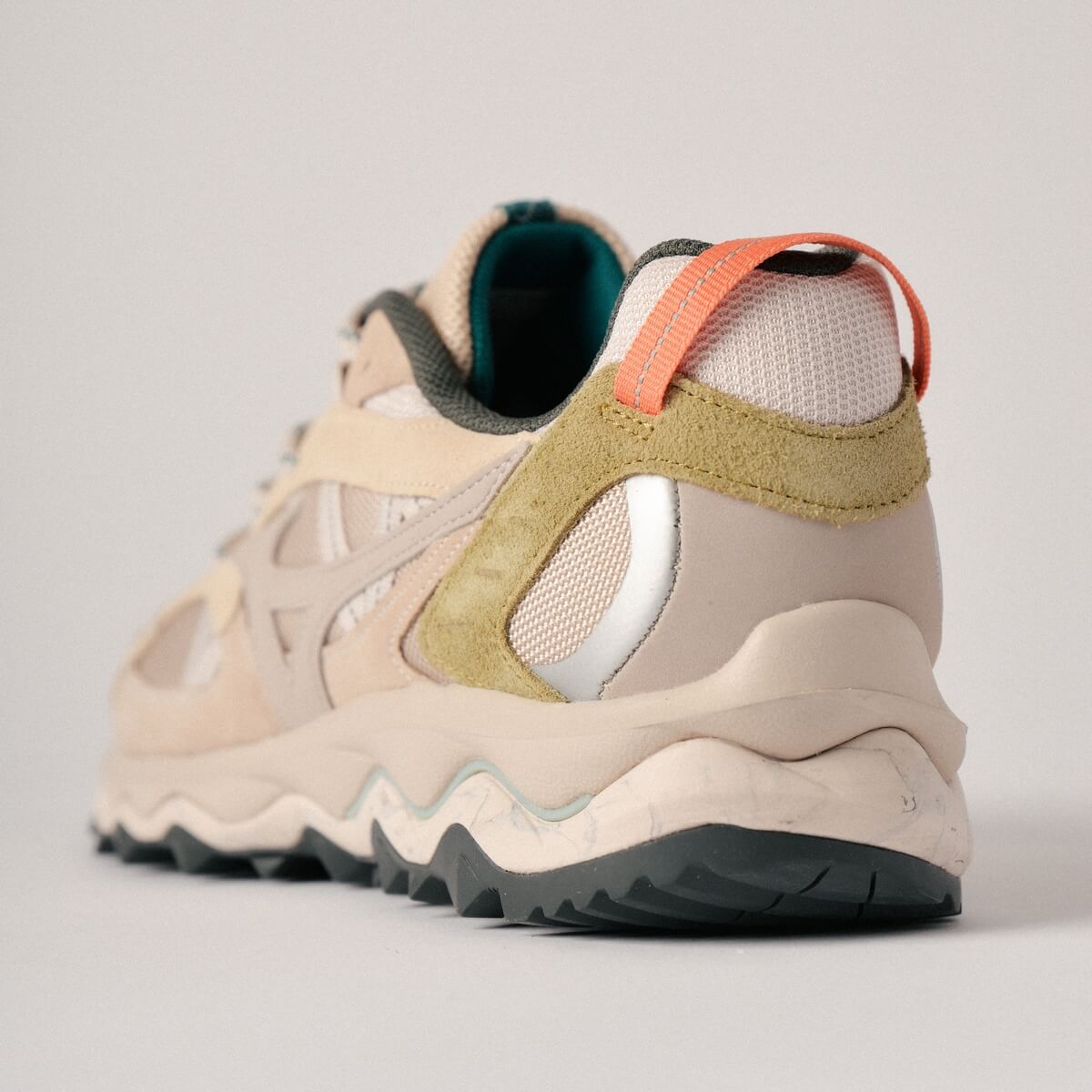 Wave Mujin TL - Silver Cloud / White Sand / Cedar - D1GA236401