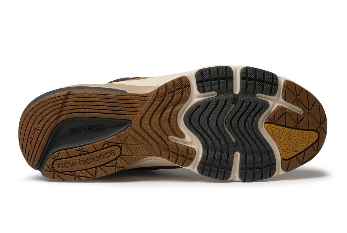 New Balance x Carhartt WIP M990CH6 Made in USA