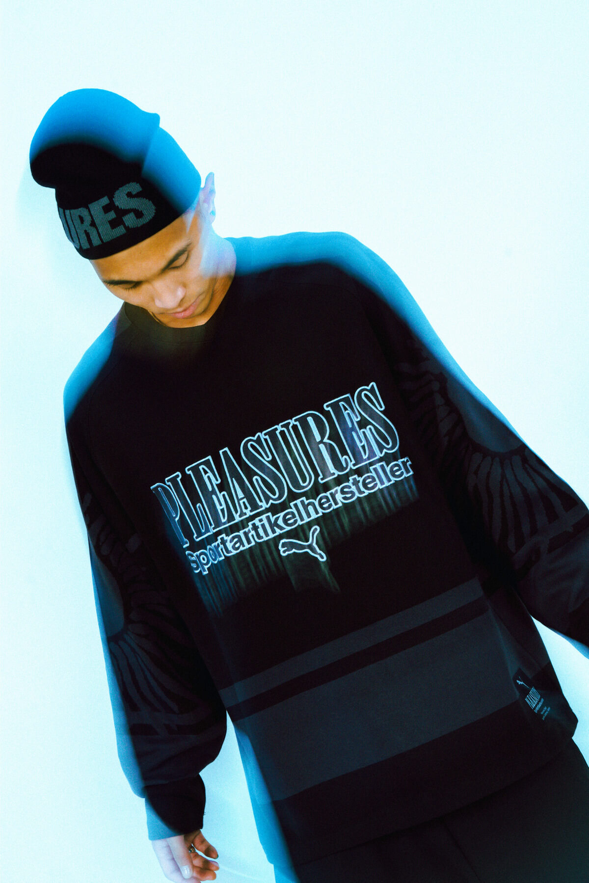 PUMA x PLEASURES Sportartikelhersteller Apparel & Sneaker Collection ft. Velophasis