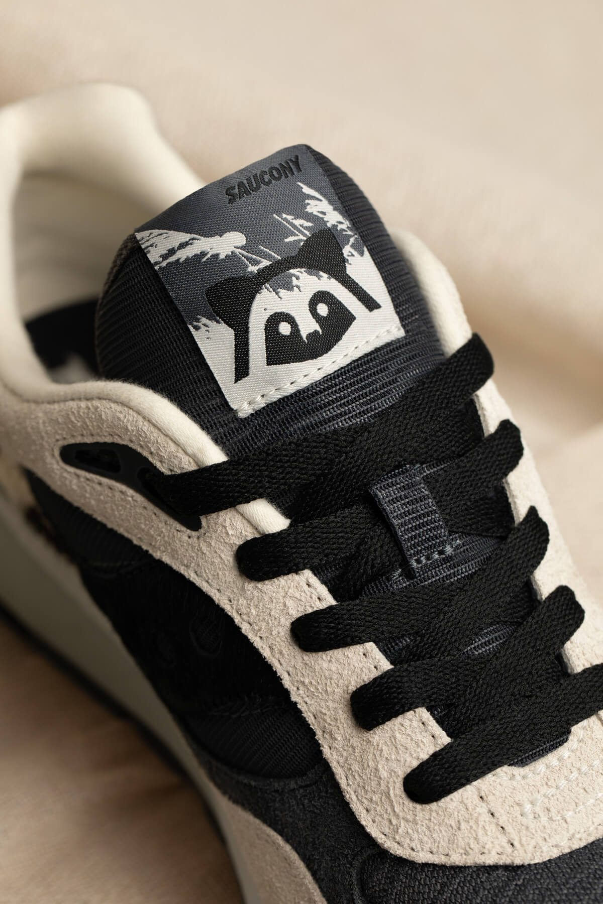 Saucony x Saucony Shadow 6000 "Good Manner Raccoon" - Grey/Beige - S70781-1