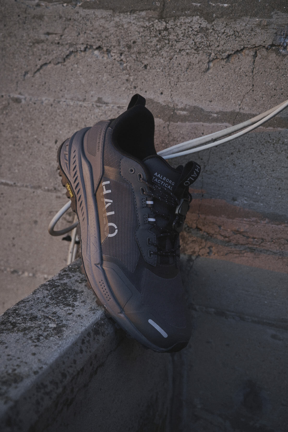 HALO Trail Sneaker - 226140