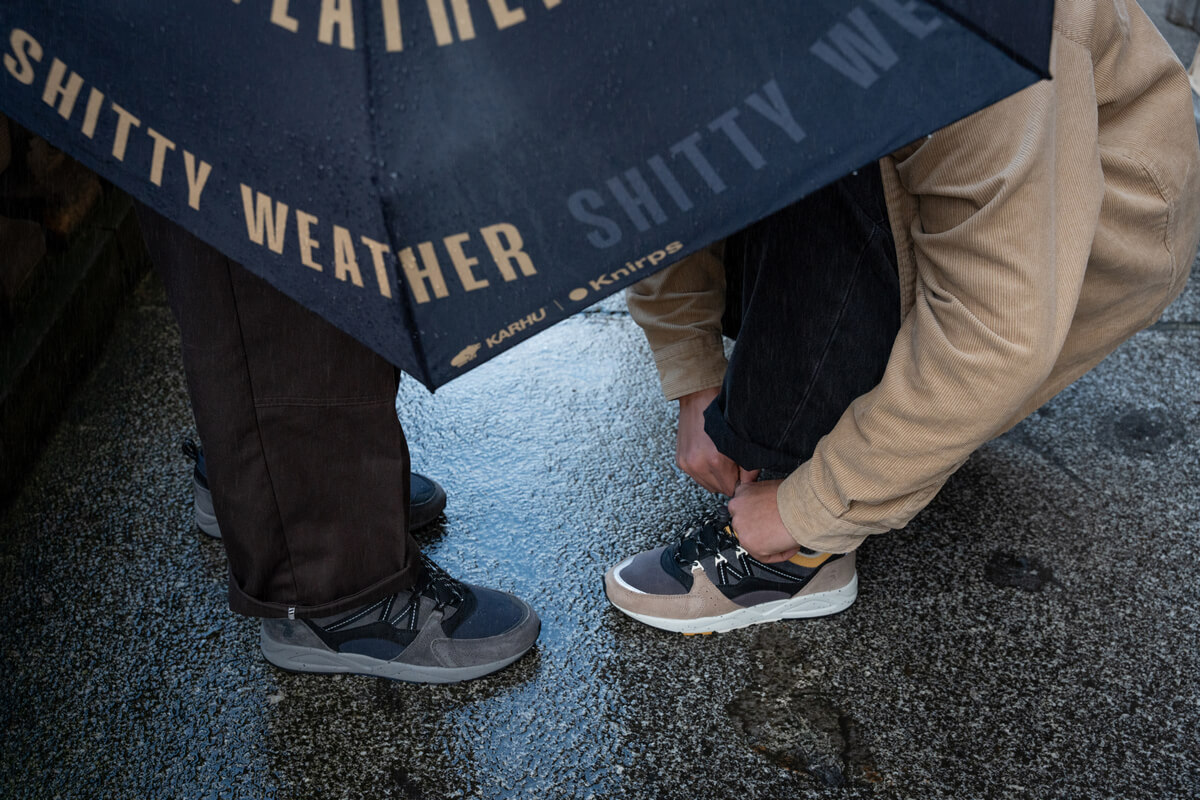 Karhu x Knirps Fusion 2.0 "Shitty Weather" - Silver Mink / Jet Black & Plum Kitten / Jet Black - Knirps US.050 ultra light