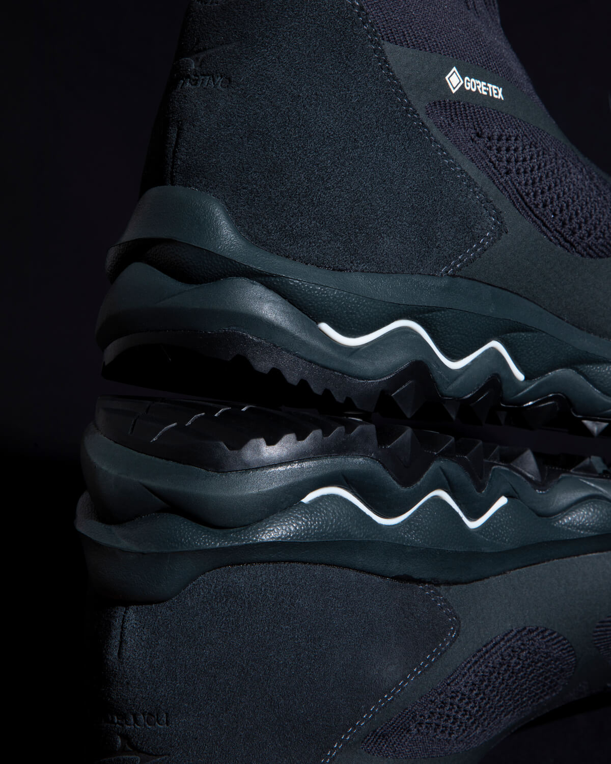 Mizuno SportStyle x nonnative Wave Mujin TL Mid GTX