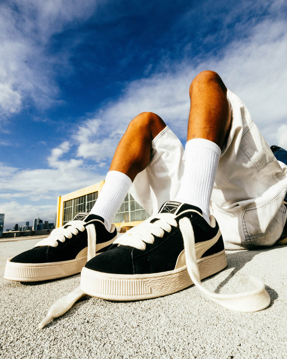 PUMA X PLEASURES SUEDE XL - Puma Black / Forsted Ivory - 396057-01