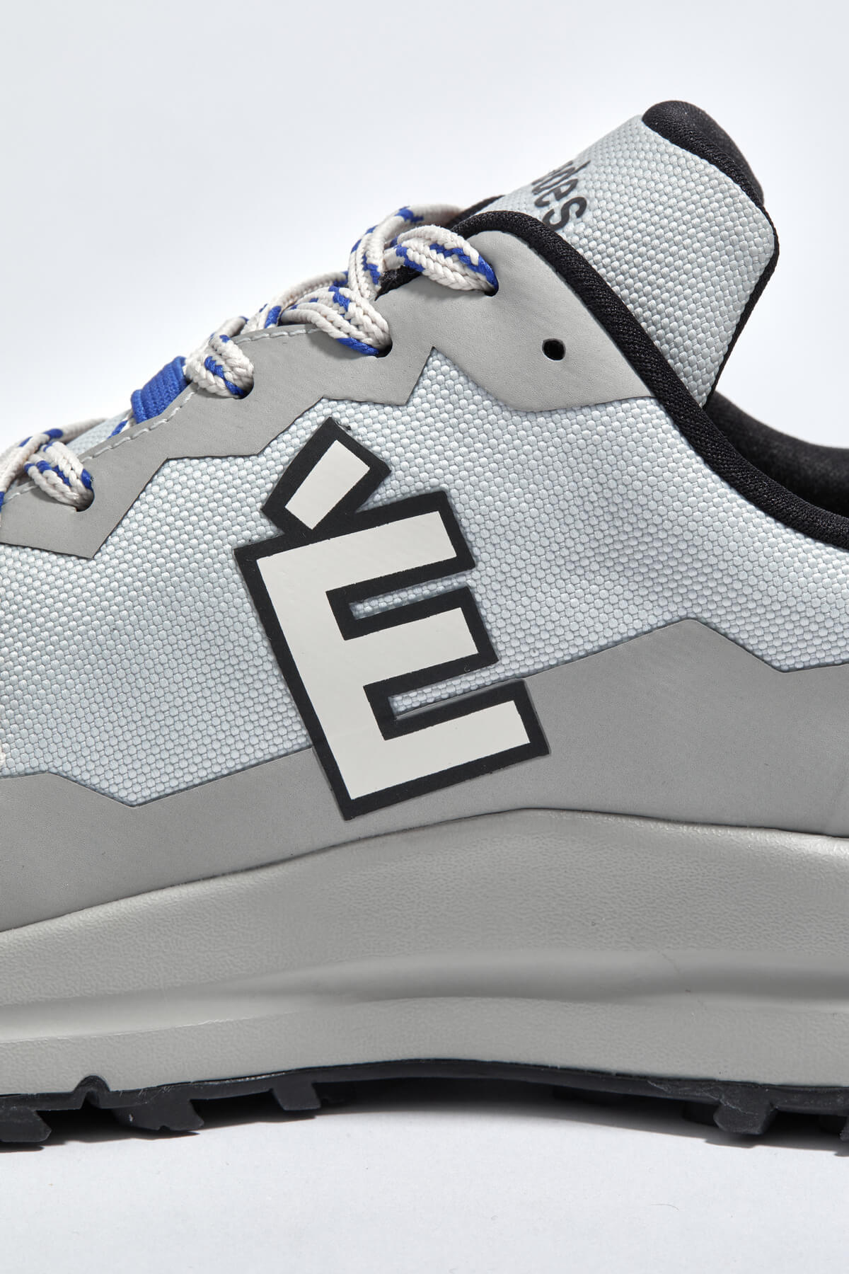 VEJA x ÉTUDES Fitz Roy