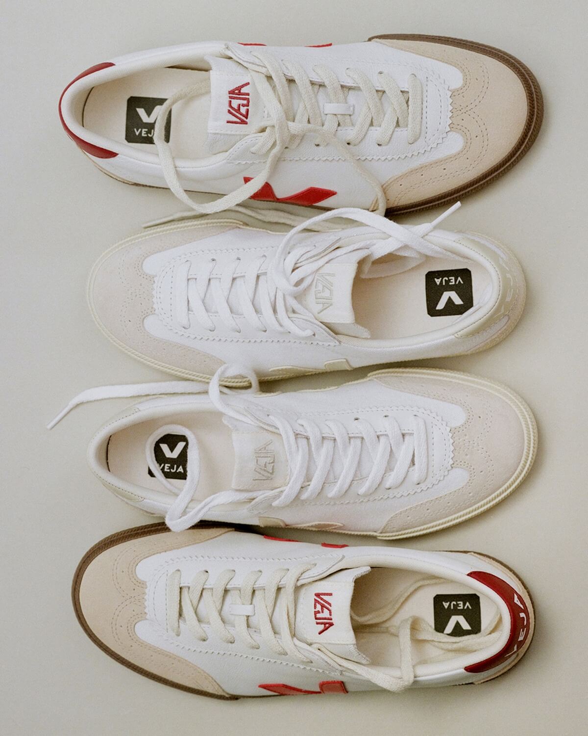Veja is bringing back the "Volley" model from 2005