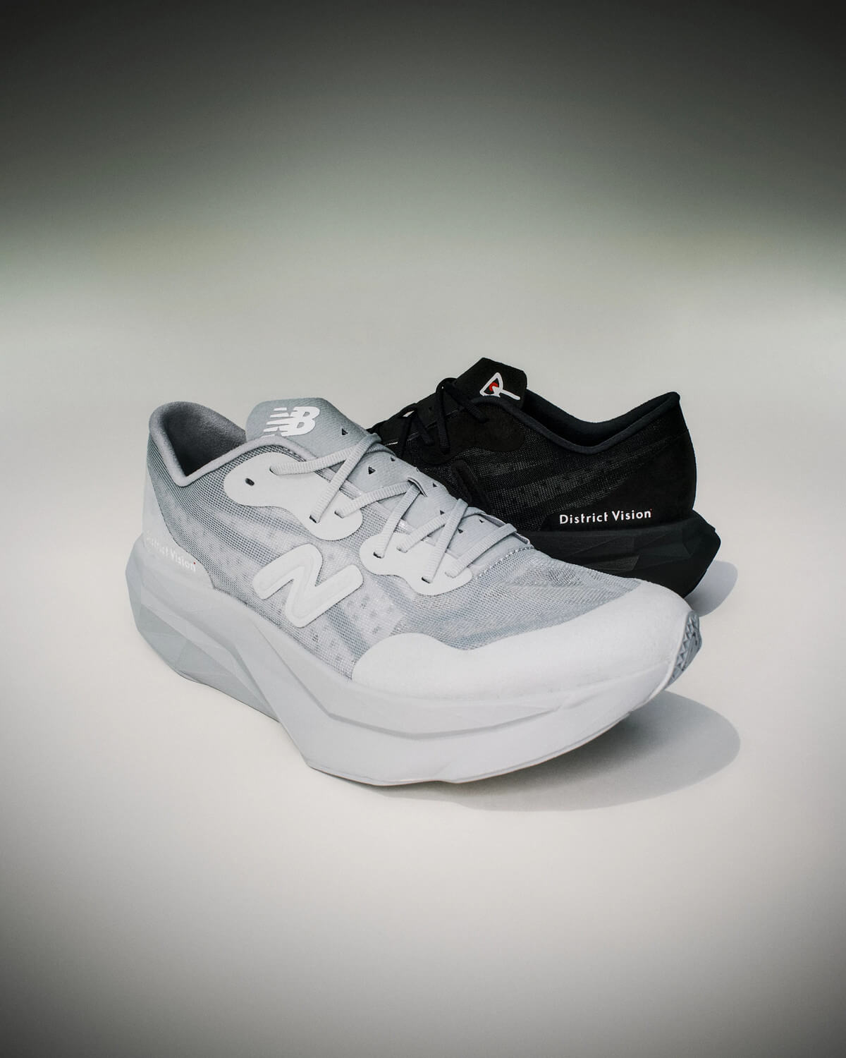Alle New Balance 'Grey Days 2024' Releases inkl. 327, 550, 574, 1080, 1906 & WRPD Runner