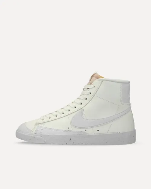 Nike Wmns Blazer Mid ’77 Next Nature „Sail“