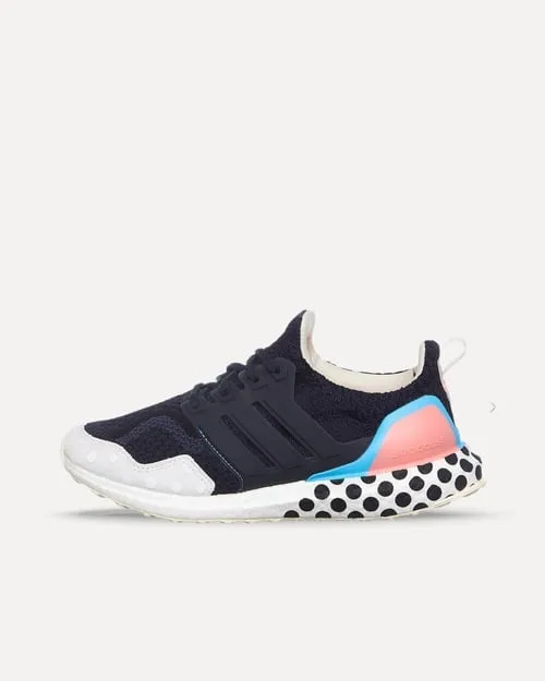 adidas UltraBOOST 5.0 DNA W „Polka Dots“