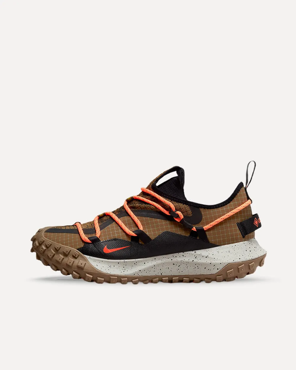Nike ACG Mountain Fly Low „Hazel Rush“