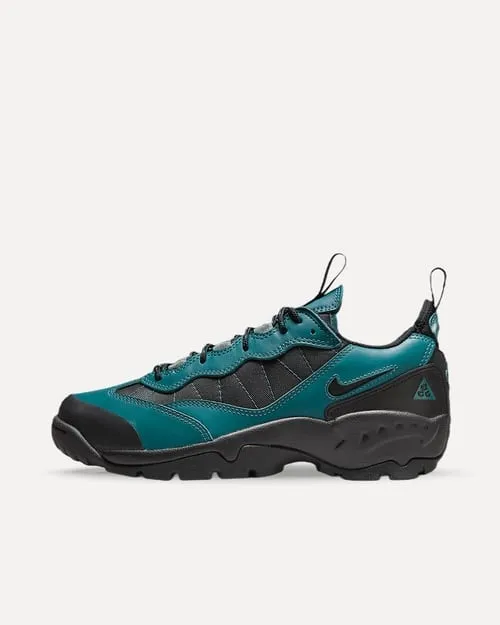 Nike ACG Air Mada „Ash Green“