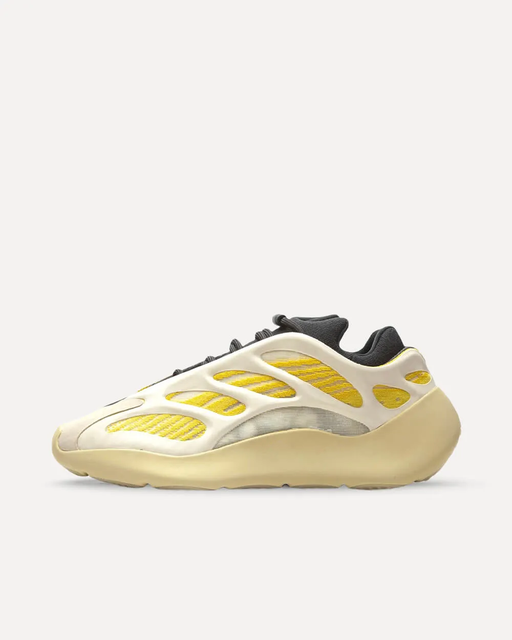 adidas Yeezy 700 V3 „Mono Safflower“