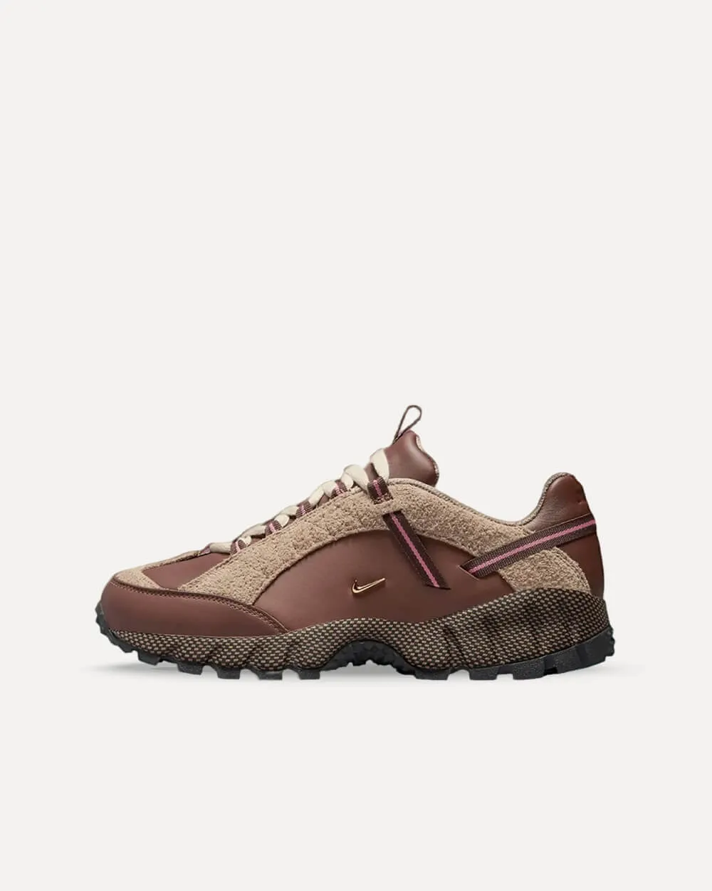 Nike x Jacquemus Air Humara LX „Brown“