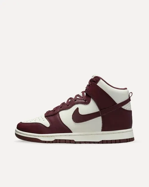 Nike Wmns Dunk High „Burgundy Crush“
