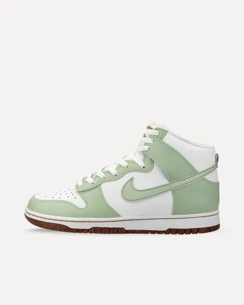 Nike Dunk High Retro SE „Inspected by Swoosh“