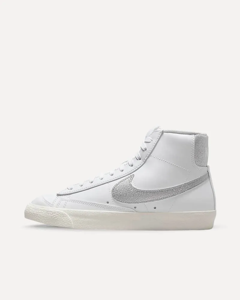 Nike Wmns Blazer Mid ’77 Essential