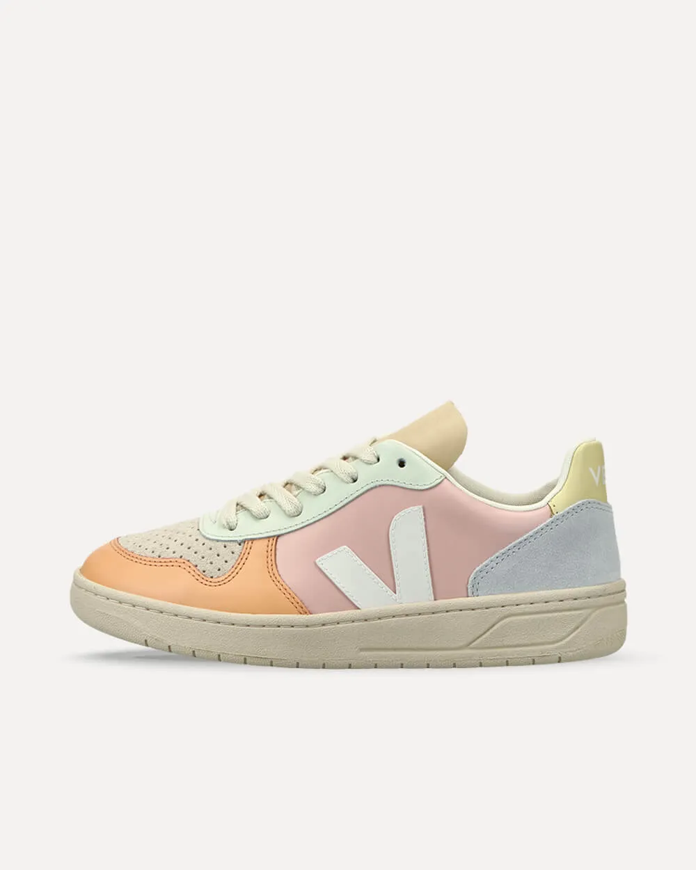Veja V-10 Leather W