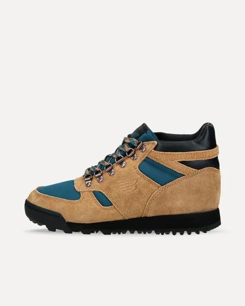 New Balance Rainier