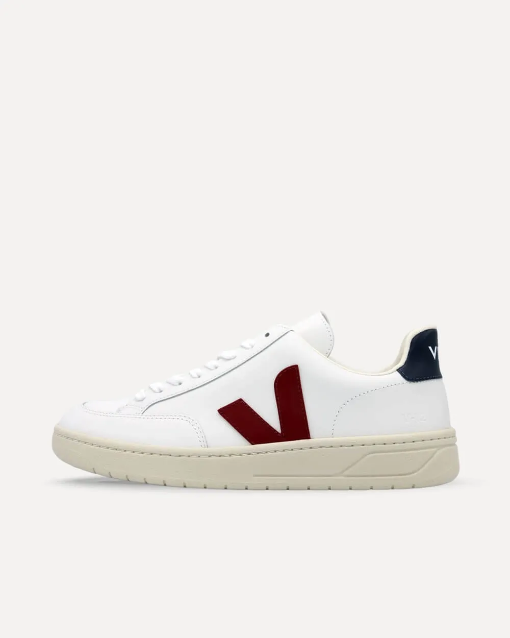 Veja V-12 Leather