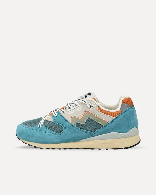 Karhu Synchron Classic