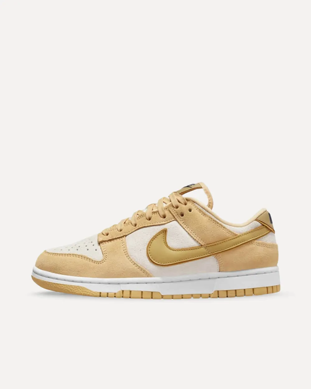 Nike Dunk Low „Gold Suede“