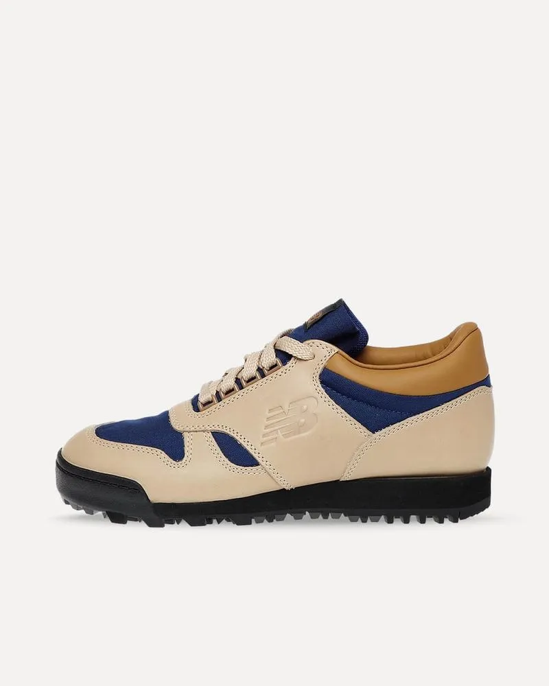 New Balance Rainier