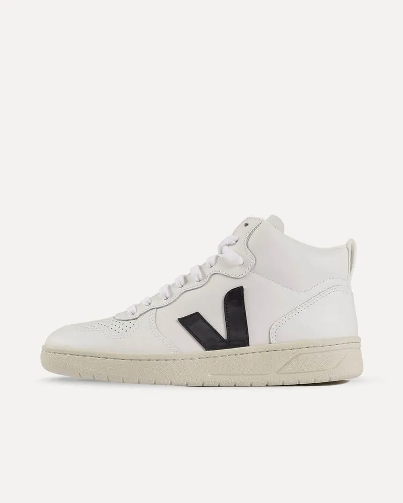 Veja V-15 Leather