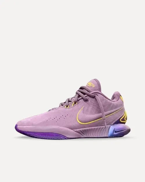 Nike LeBron 21 „Violet Dust“