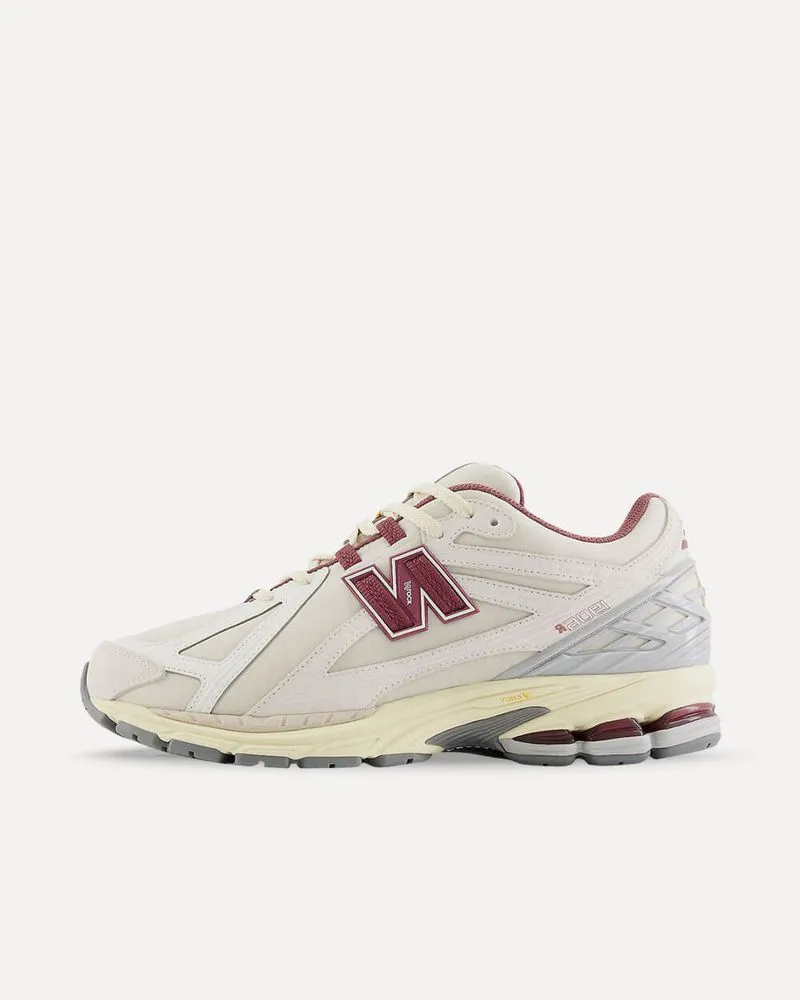 New Balance 1906R „White Burgundy“ M1906RAS
