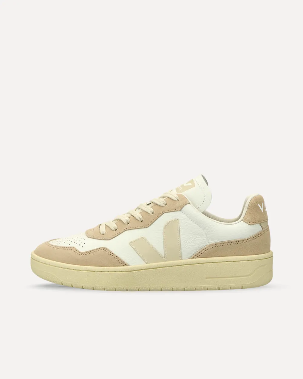 Veja V-90 Leather
